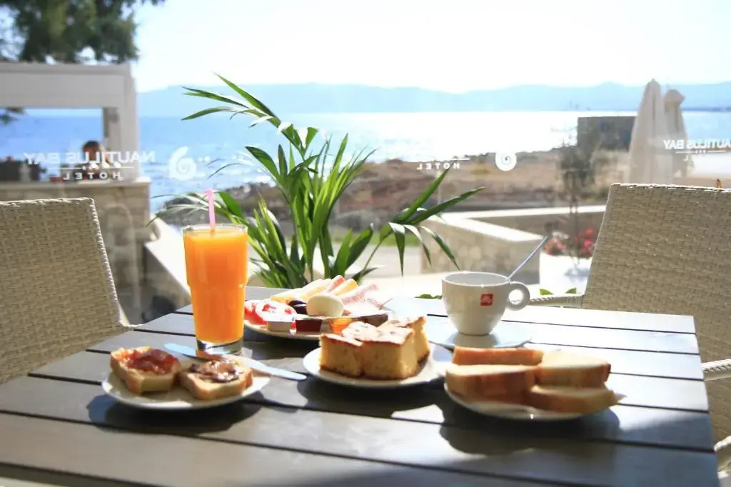 Photo - Nautilus Bay Hotel