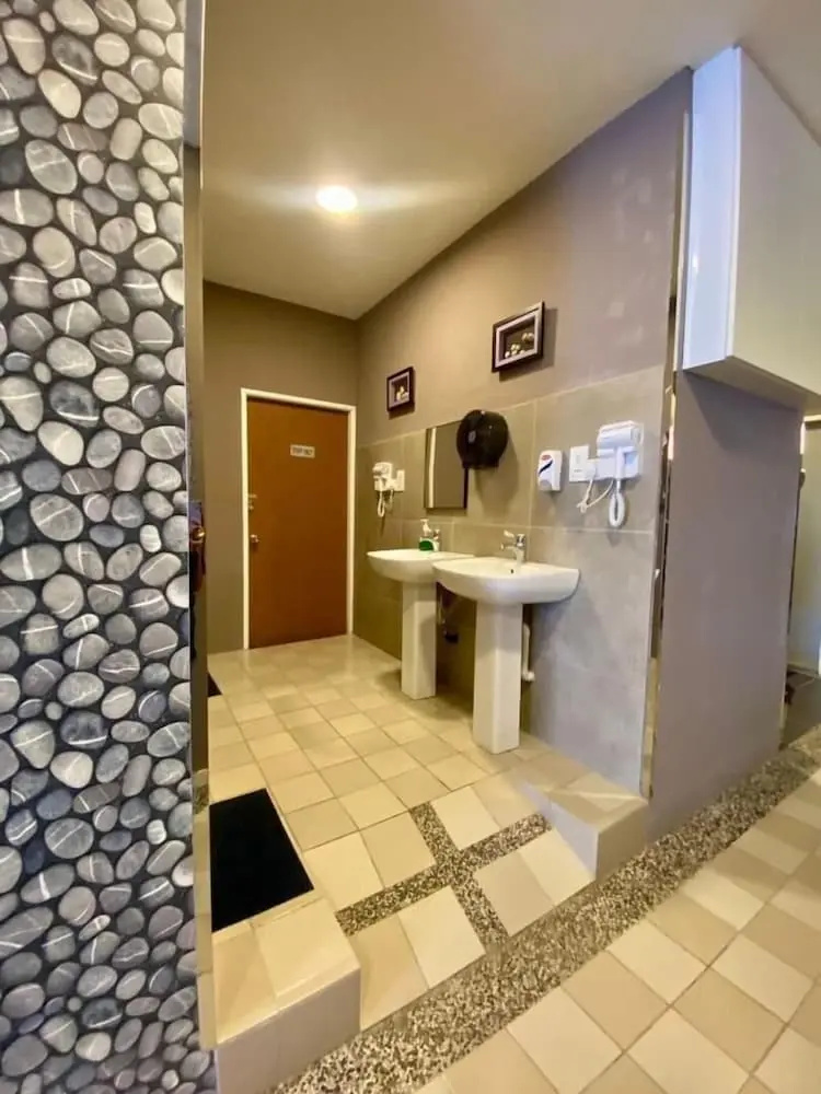 Brighton Inn & Camping Resort