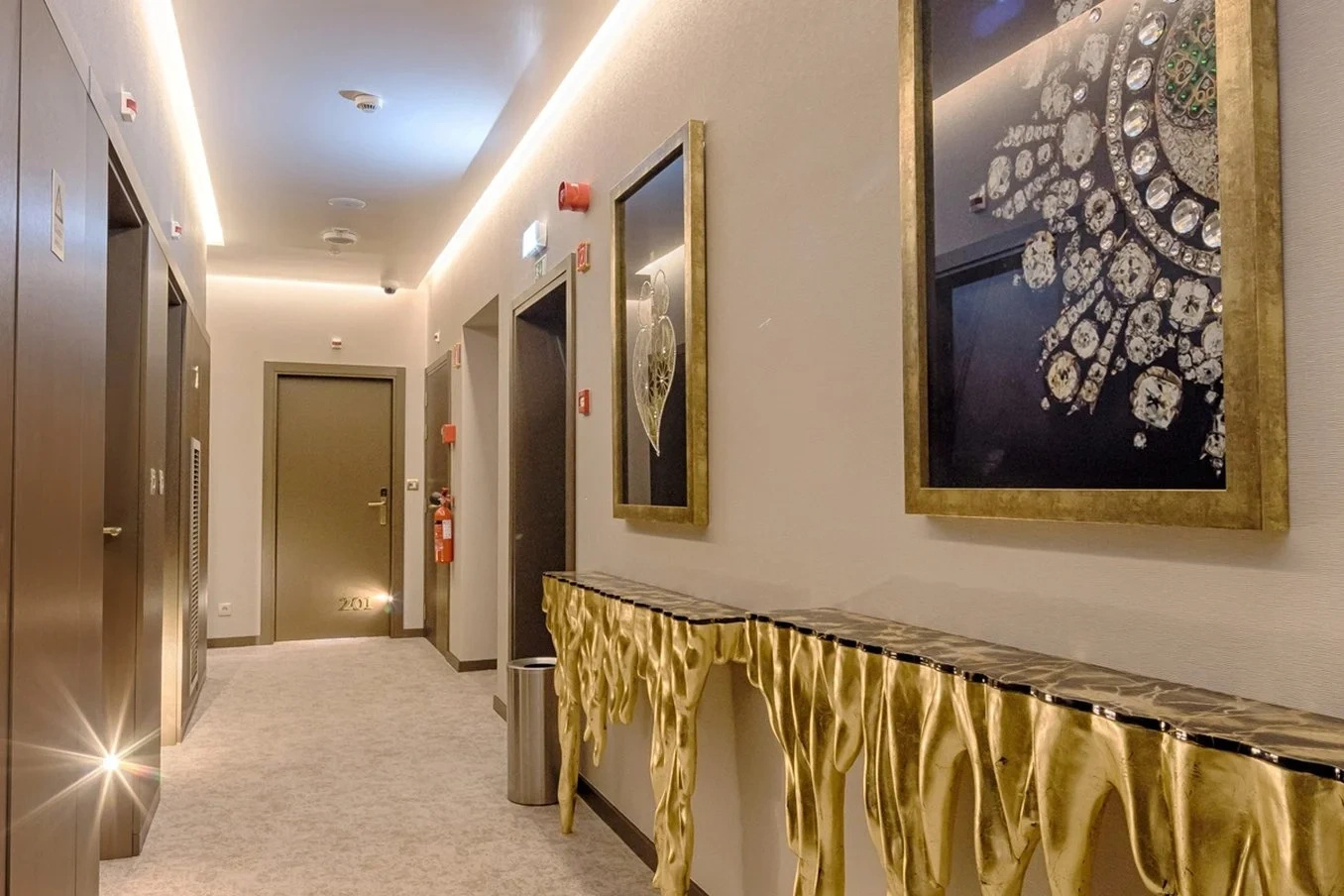 Photo - MeraPrime Gold Design Hotel