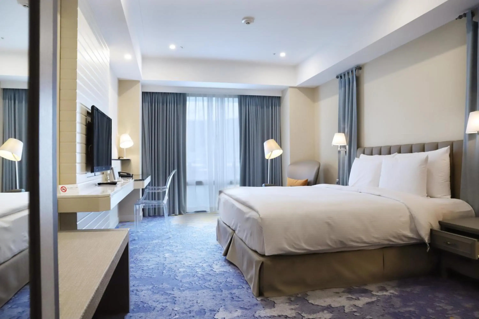Photo - Grand Victoria Hotel