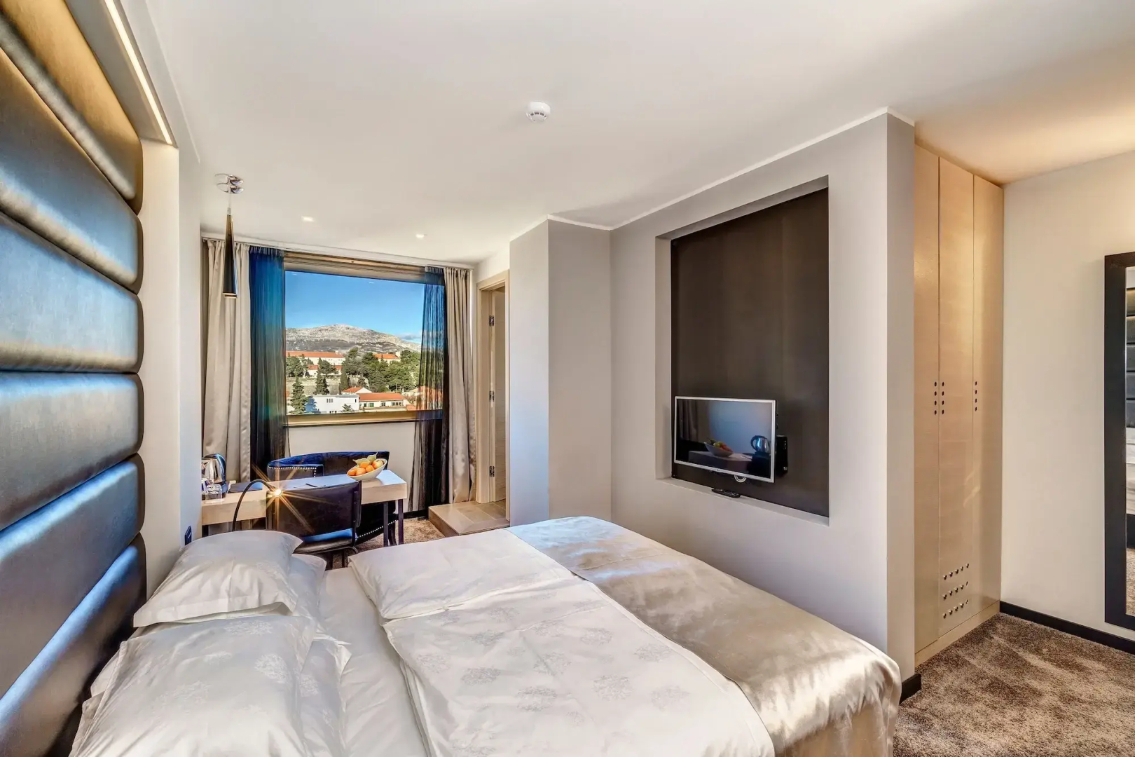 Photo - The View Luxury Rooms