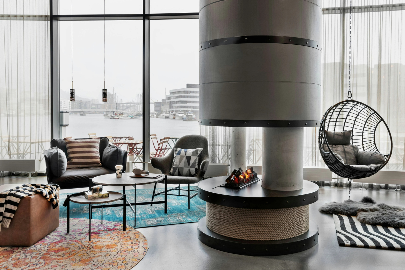 Photo - Moxy Bergen