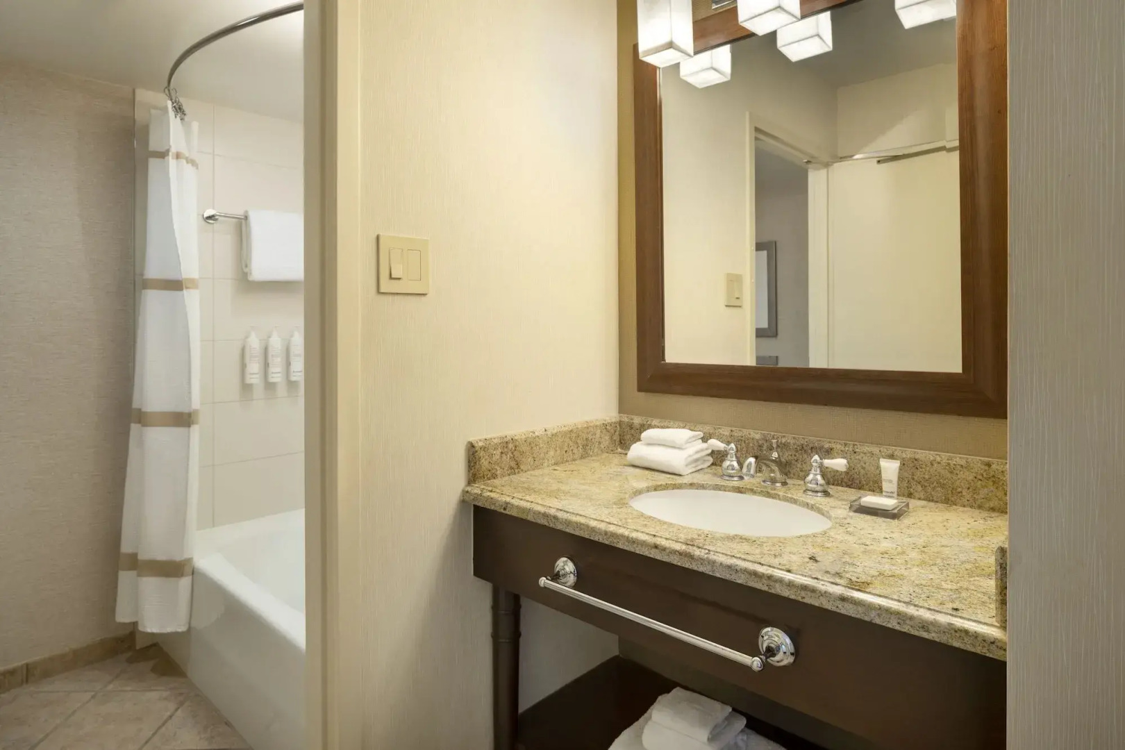 Photo - San Diego Marriott La Jolla