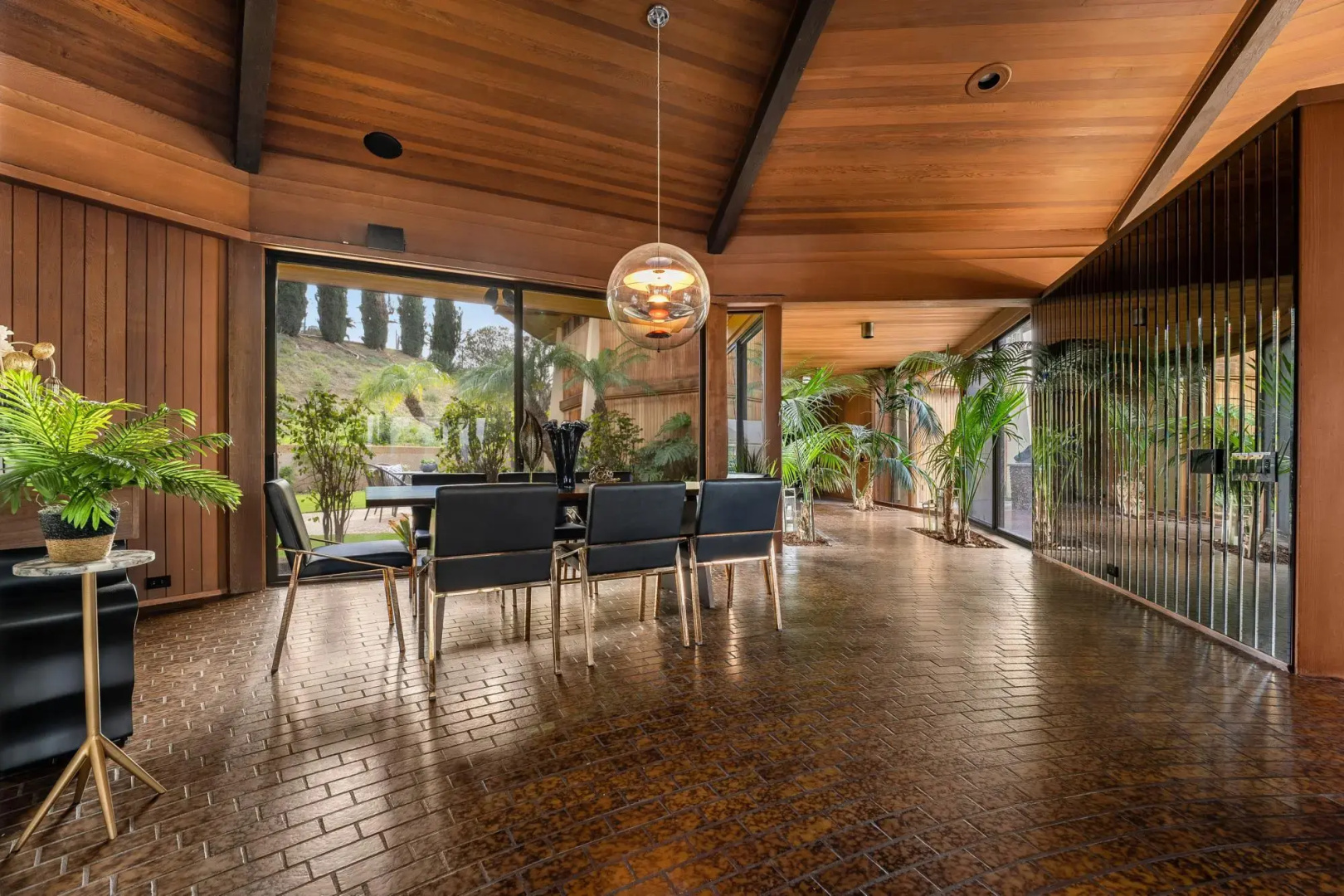 Foto - Via Vallarta - An Architecturally Significant California Modern Home