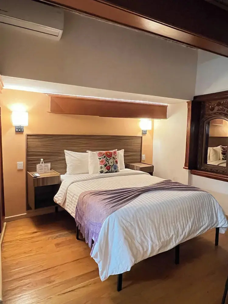 Foto - Suites del Jardín Principal