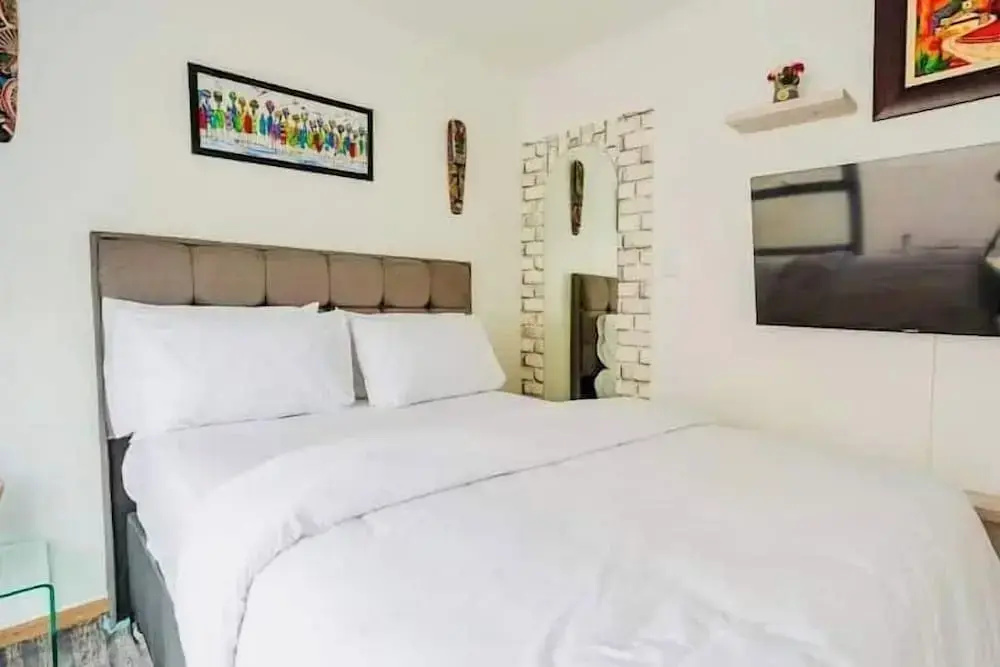 Photo - Caline VIP Luxury Jacuzzi &, Swimming Pool MEWS
