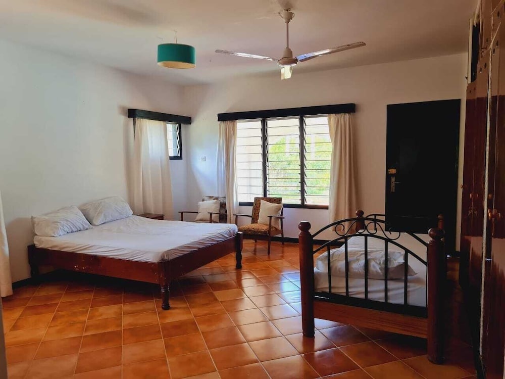 Lux Suites Sanuna Villas Diani