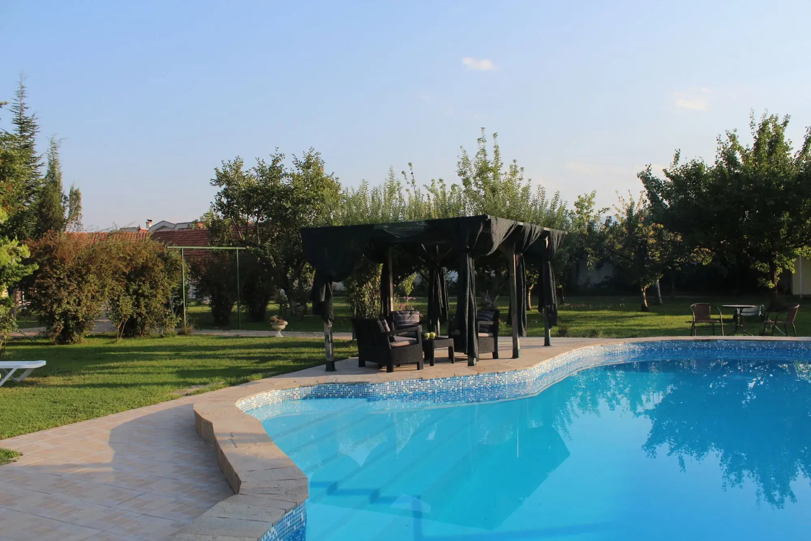 Photo - Galeria In The Garden