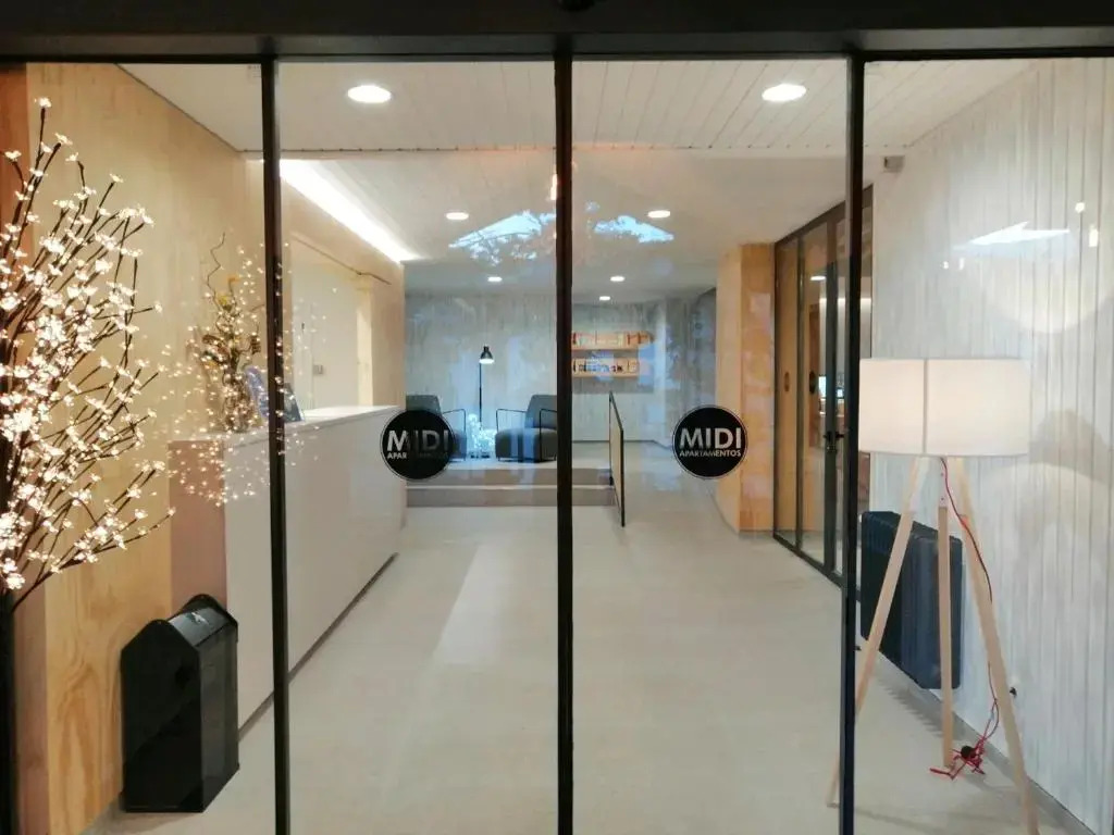 Photo - Apartamentos Midi 3000