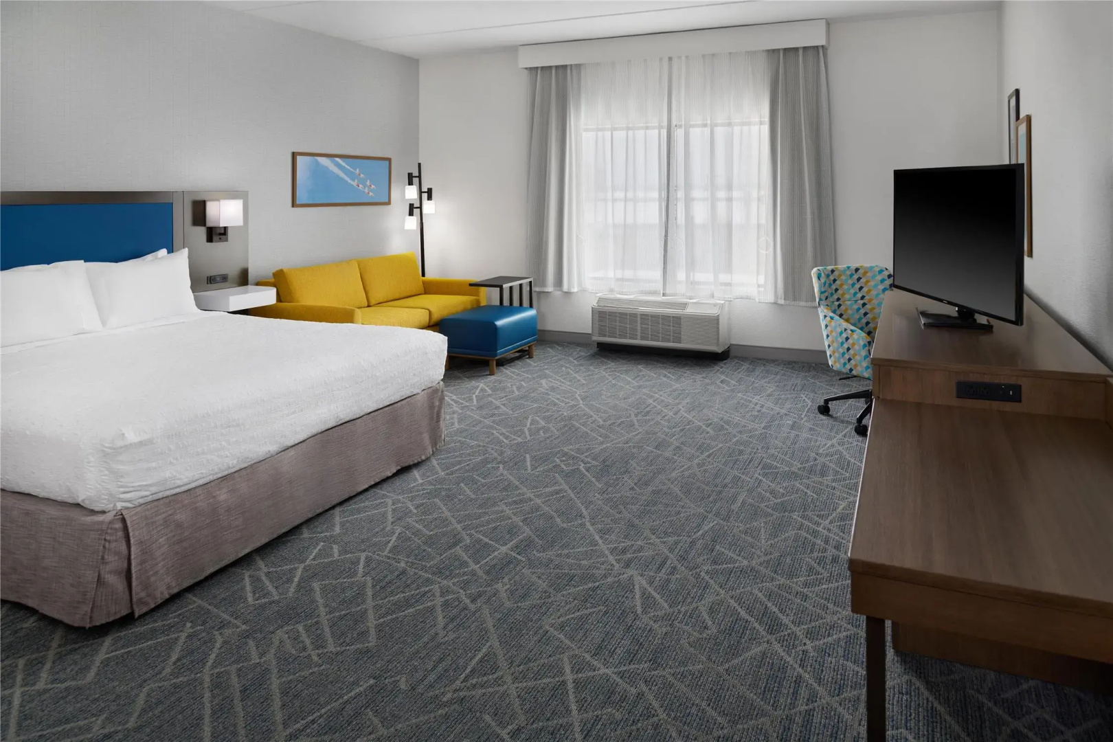 Photo - Hampton Inn & Suites Syracuse North Airport Area