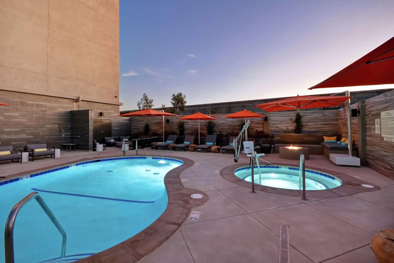 Photo - Hampton Inn & Suites Los Angeles Burbank Airport