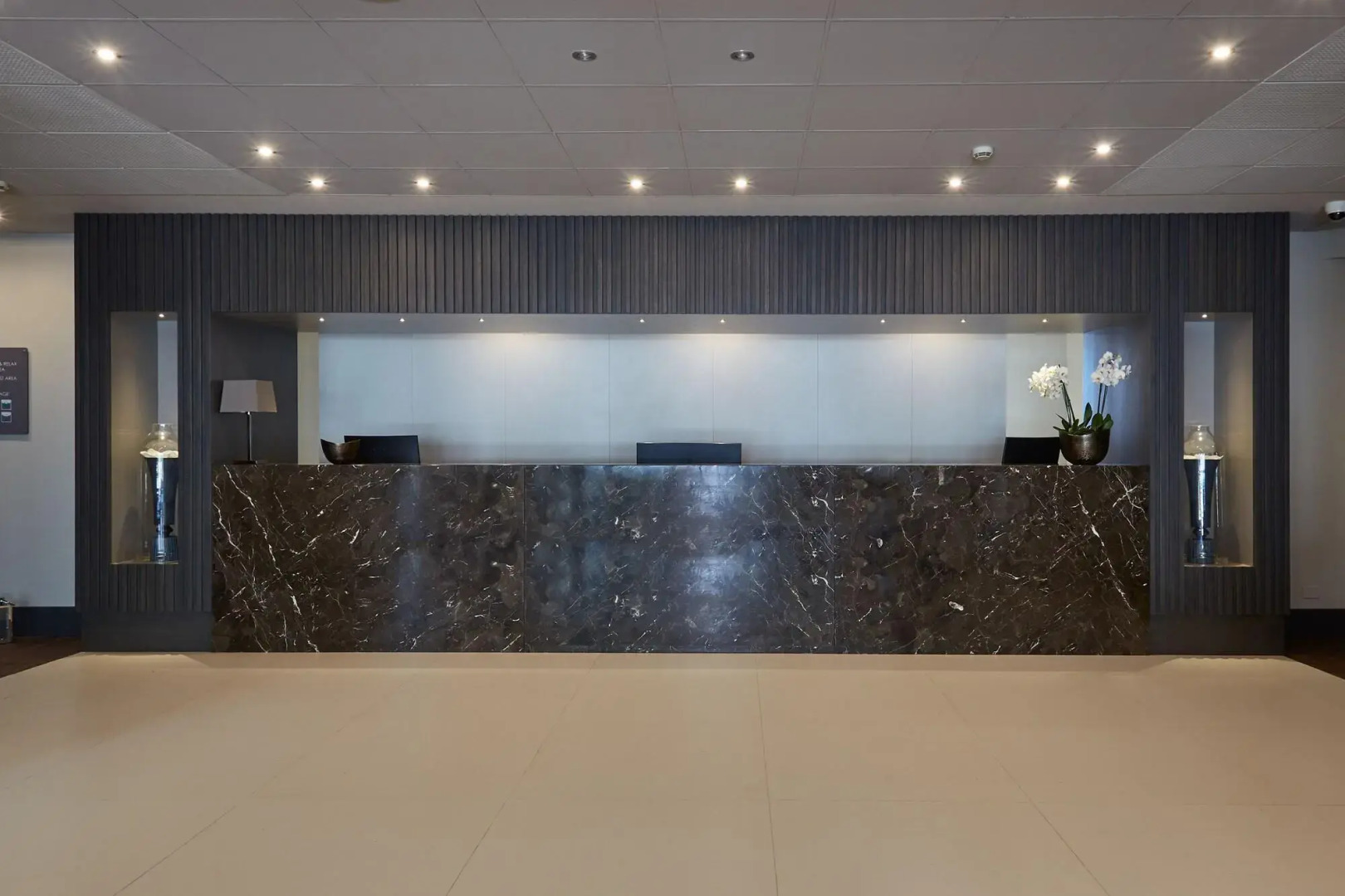 Foto - DC Hotel International