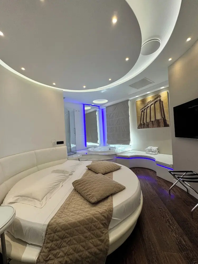 Photo - LUX Suites in Roma