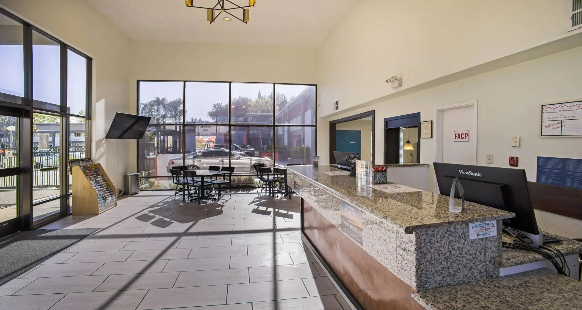 Foto - SureStay Plus Hotel by Best Western Sacramento North