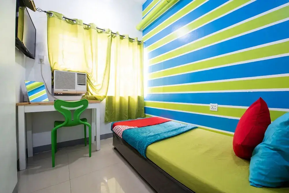 Photo - Yuj Inn Pasay
