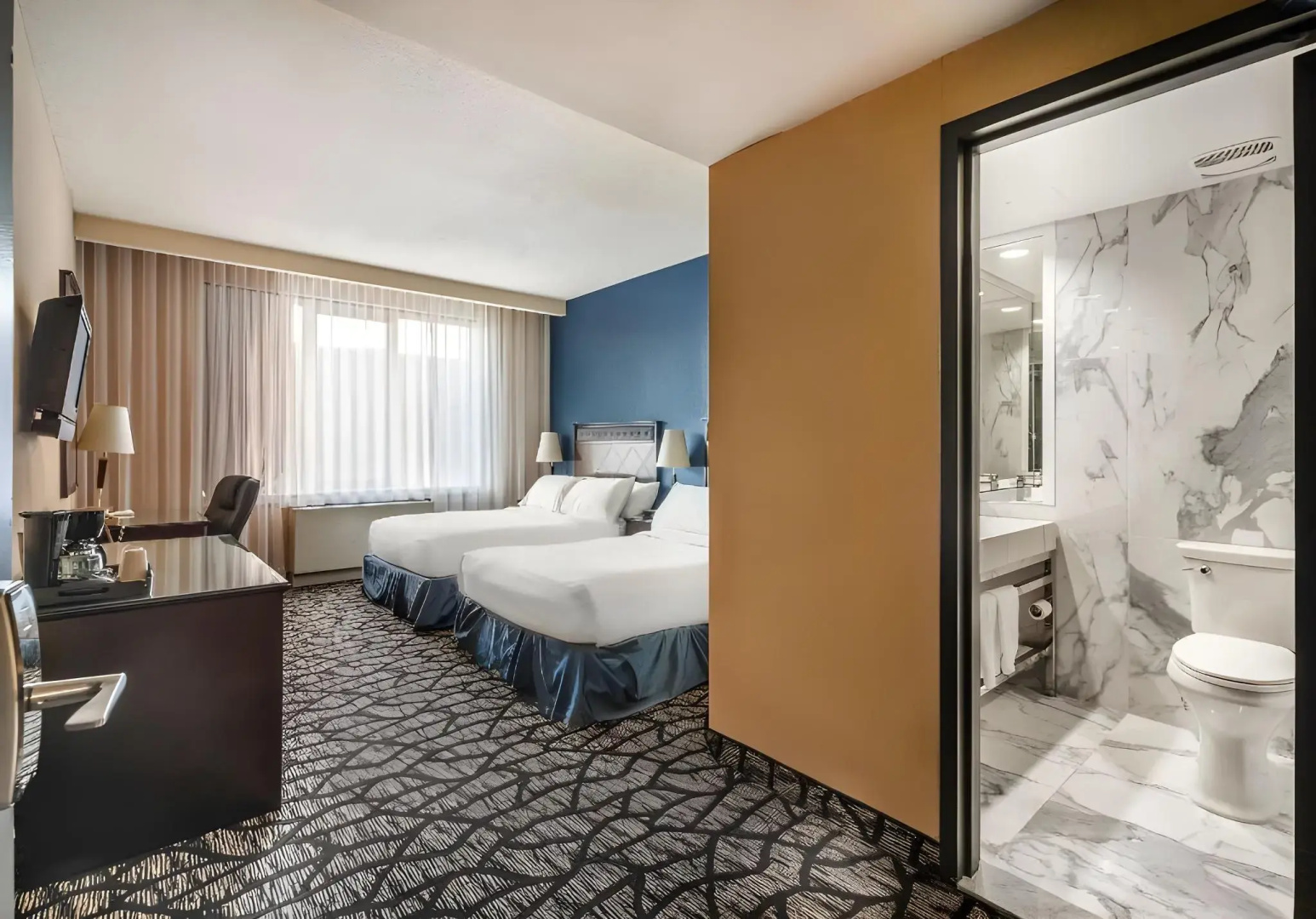 Foto - Empire Suites