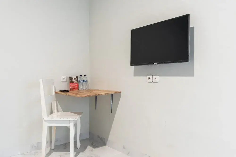 Photo - RedDoorz Plus near RS USU Medan 2