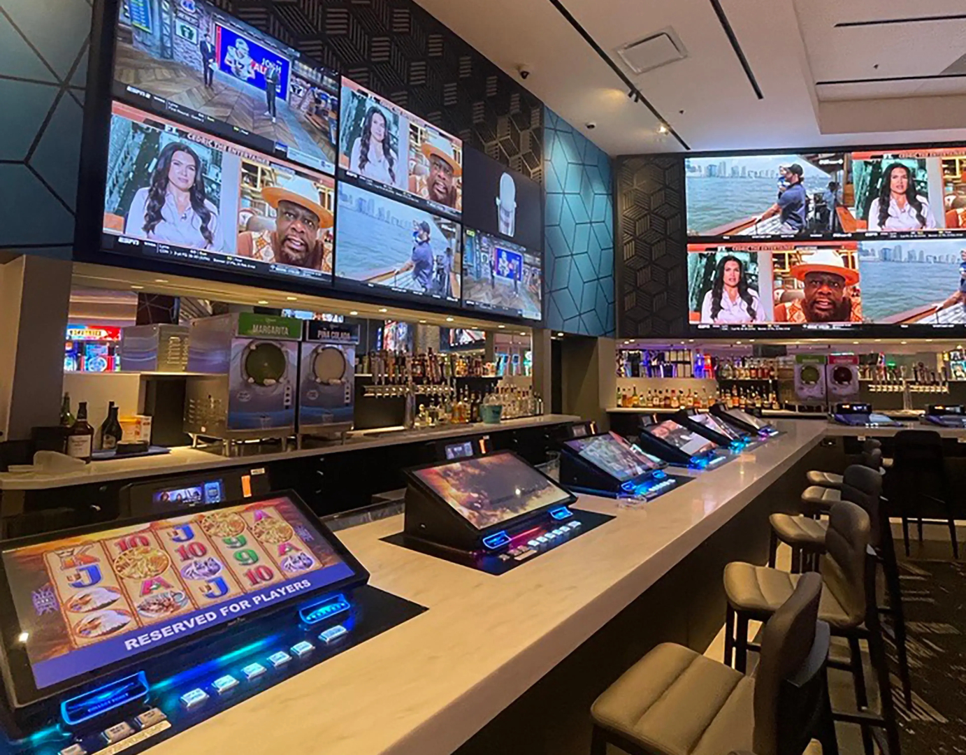 Photo - DOWNTOWN LAS VEGAS Beautiful Unit at 4 Queens Casino FREMONT