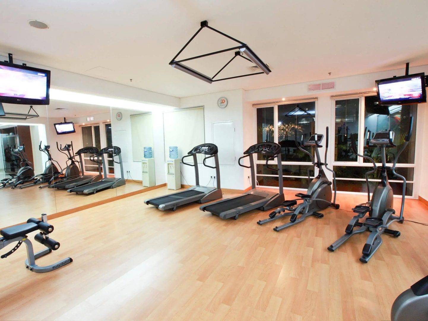 Photo - HARRIS Suites fx Sudirman