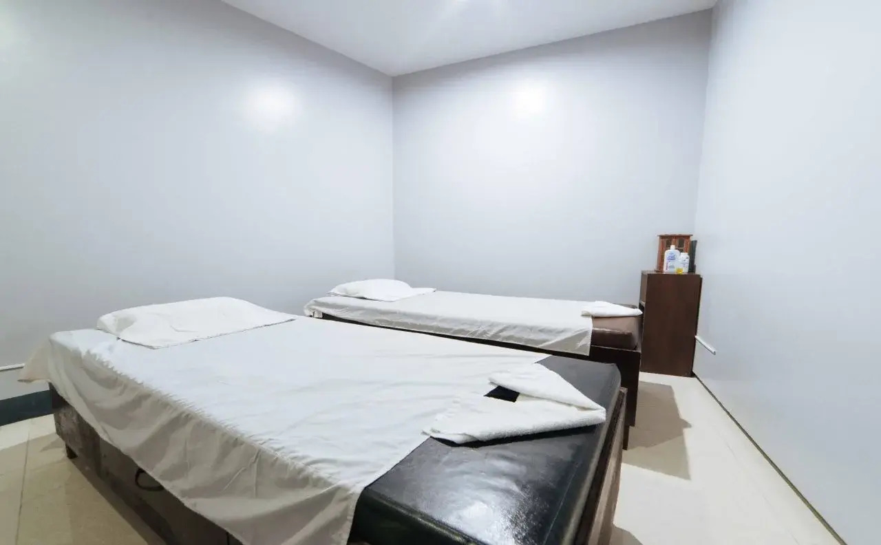 Foto - RedDoorz Premium @ West Avenue Quezon City