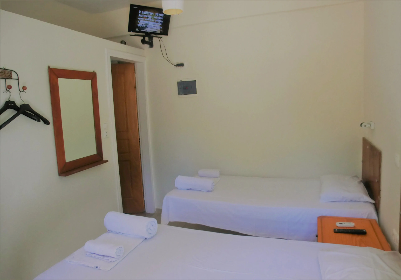 Photo - Santorini Camping/Rooms