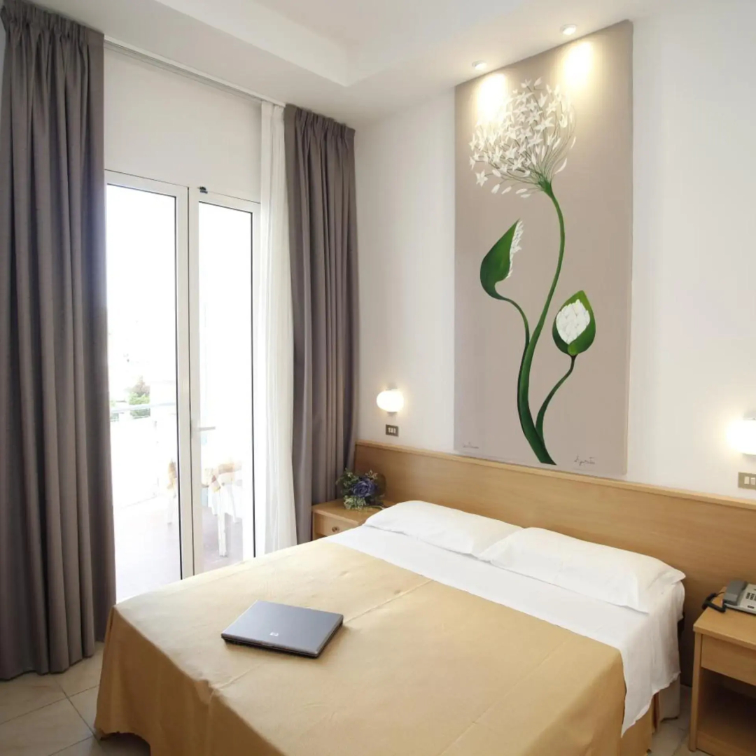 Foto - Hotel Villa dei Fiori - sul mare con piscina