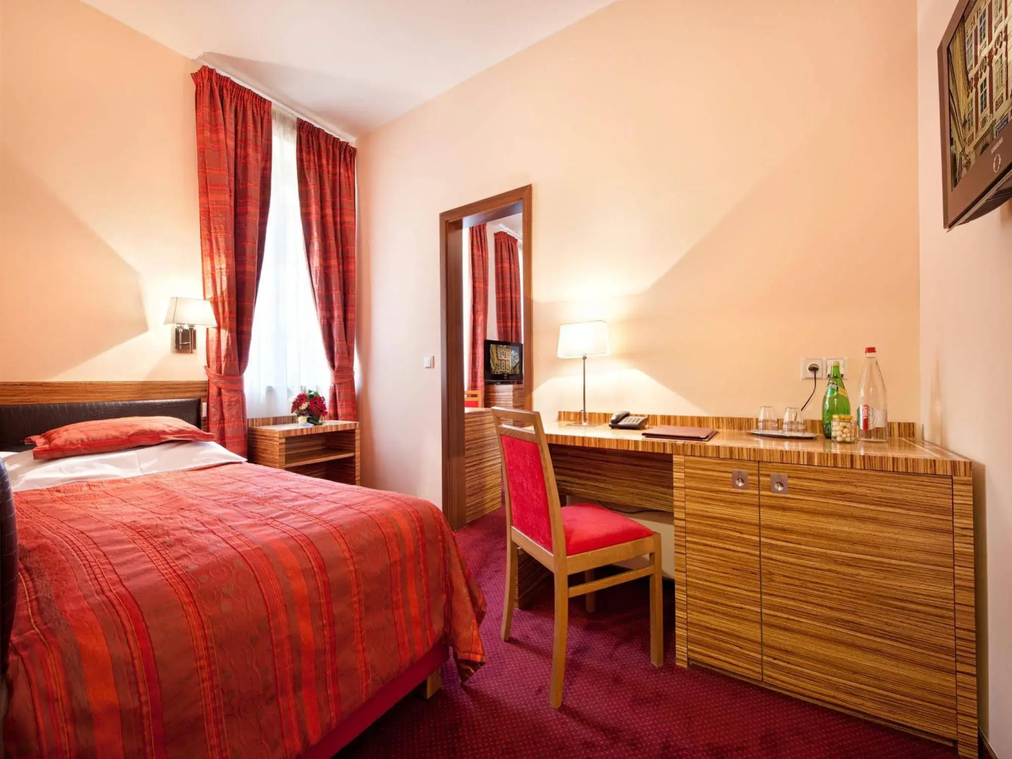 Photo - EA Hotel Sonata