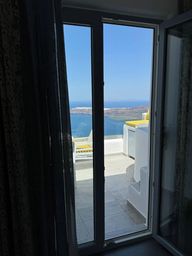 Photo - Unique Suites