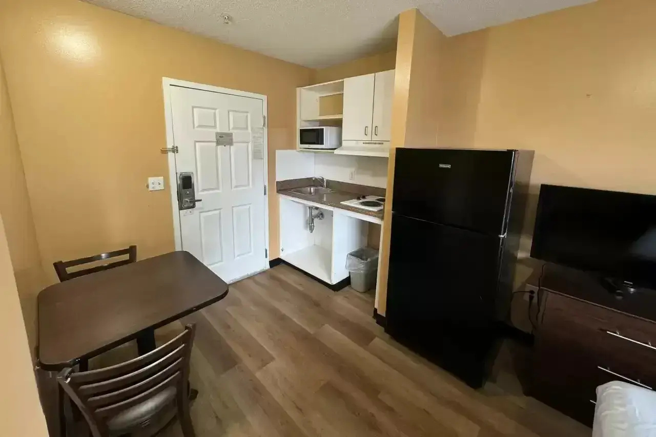 Photo - Suburban Studios near University of North Carolina-Charlotte