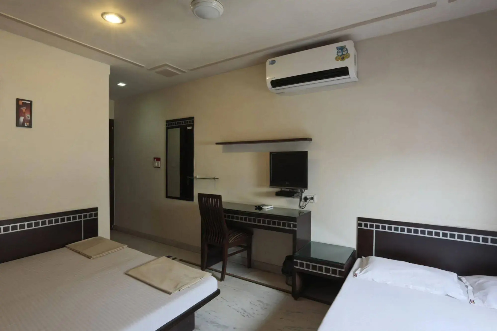 Foto - Smyle Inn - Best Budget Hotel near New Delhi Train Station