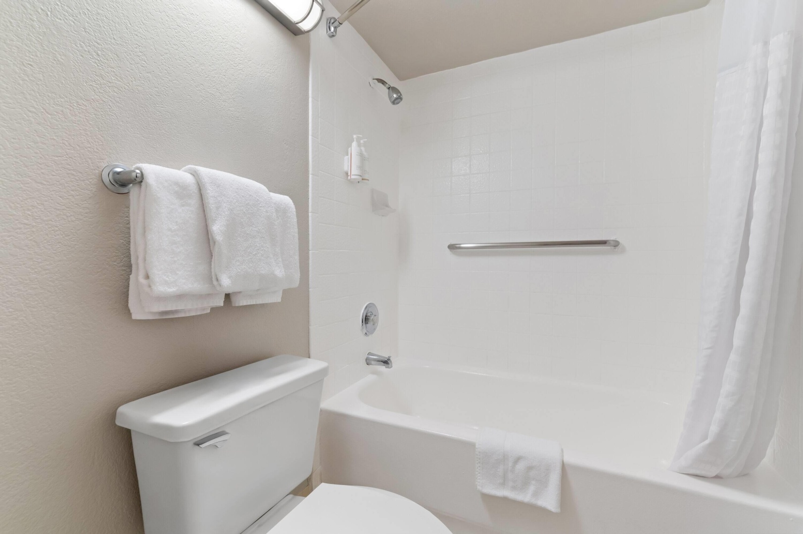 Photo - Days Inn by Wyndham Buena Park Anaheim