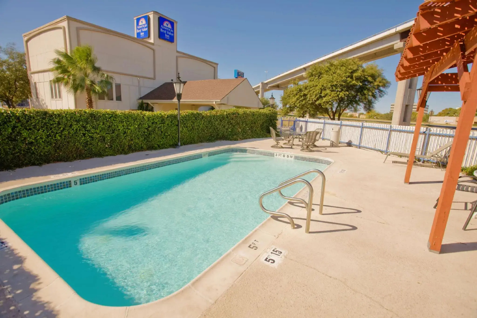 Photo - Americas Best Value Inn Austin