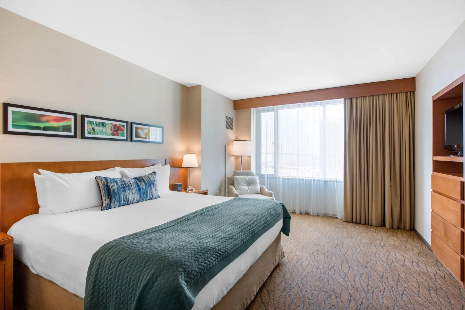 Photo - Omni San Diego Hotel at the Ballpark