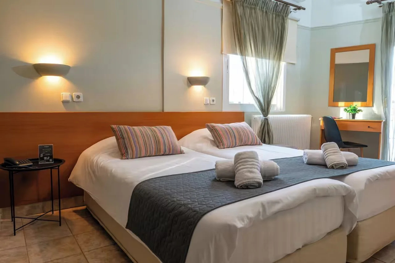 Anesis Hotel