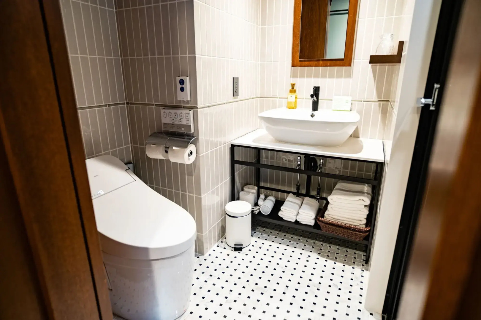 Photo - Asakusa Kaede 浅草楓