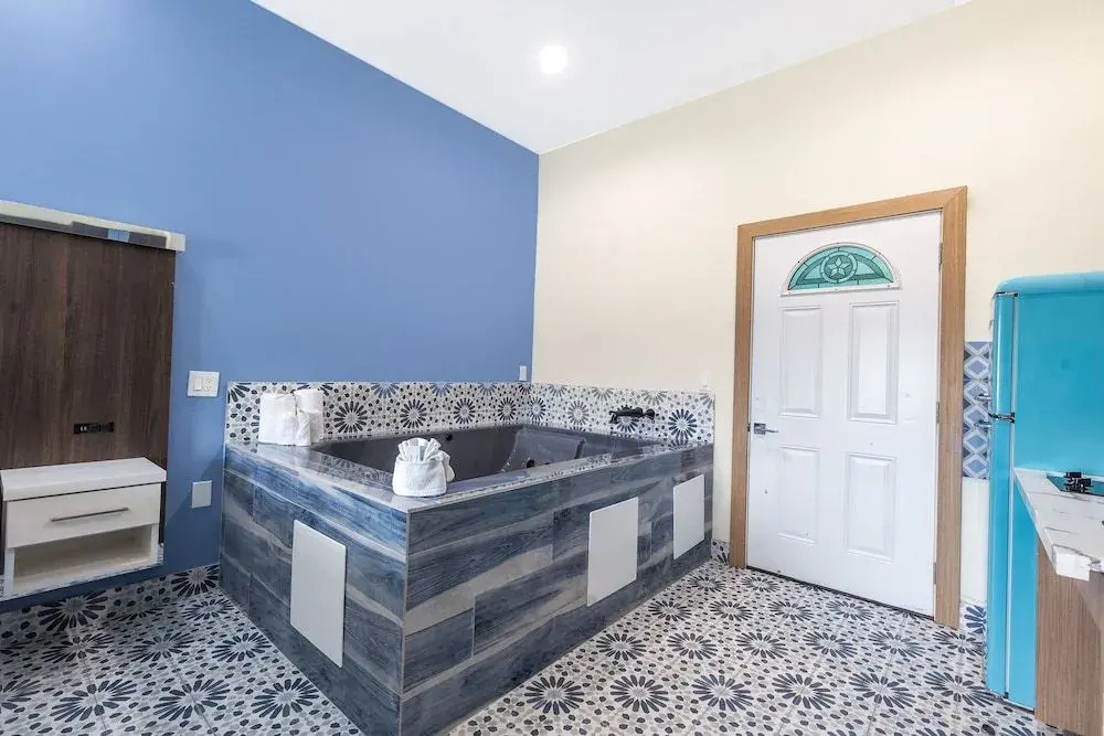 Photo - La Vyoma Villas, Westpark Hwy 6