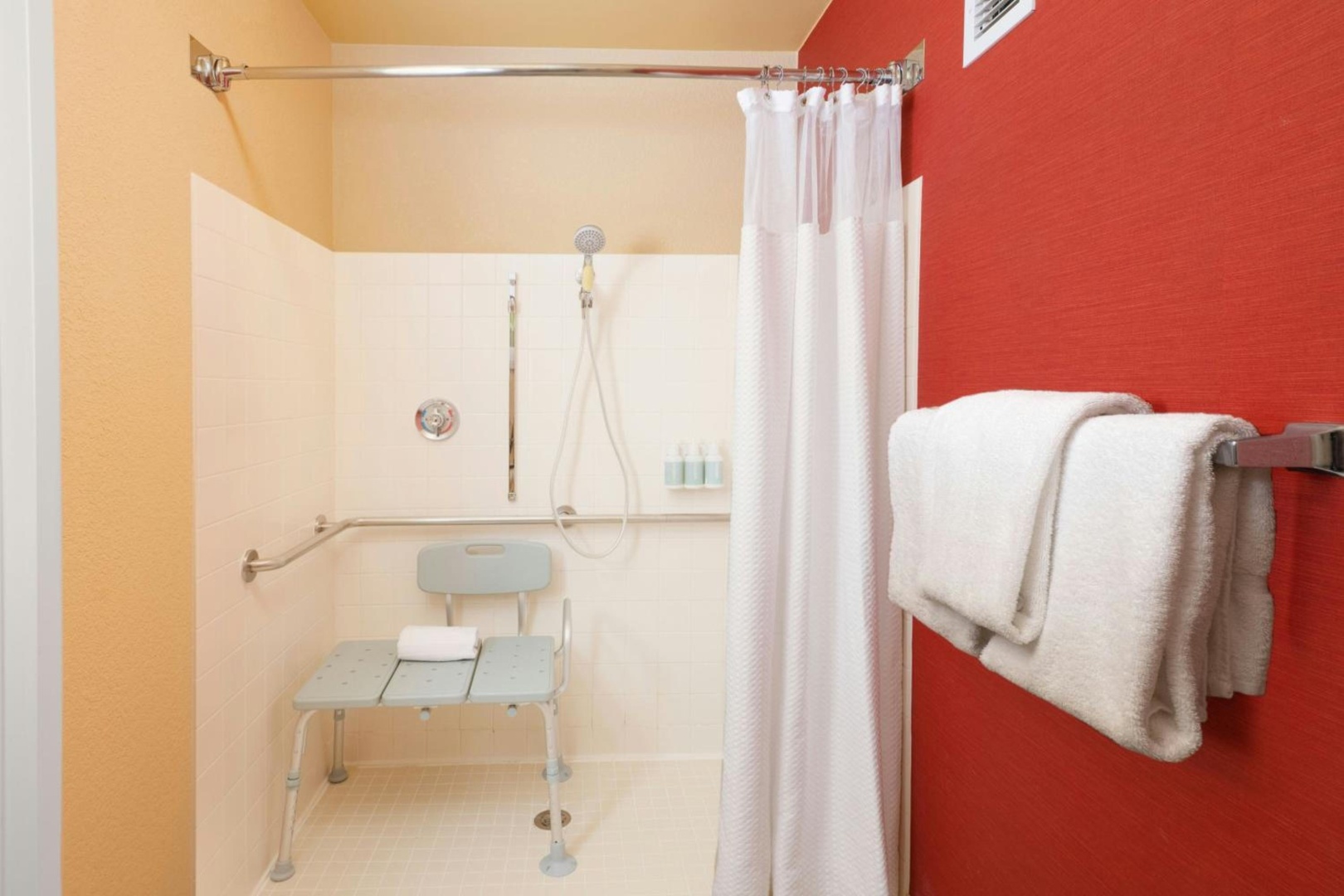 Foto - Courtyard by Marriott Chicago Naperville