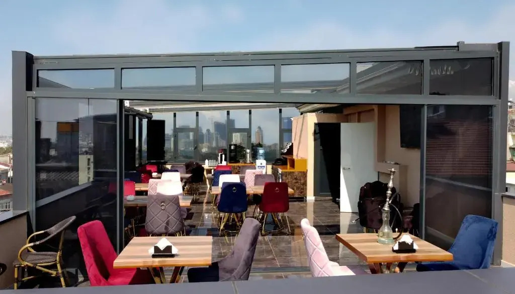 Photo - The Grand Tower Hotel