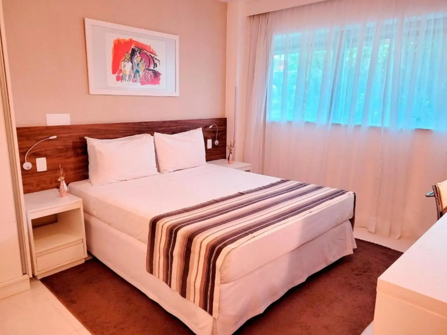 Foto - Hplus Vision Executive