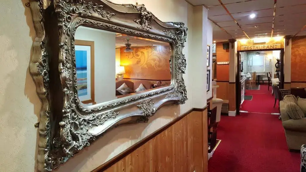 Photo - The Regal Hotel