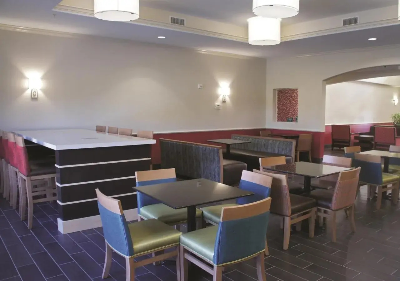 Photo - Sonesta Essential Hotel Houston-I-45 Spring