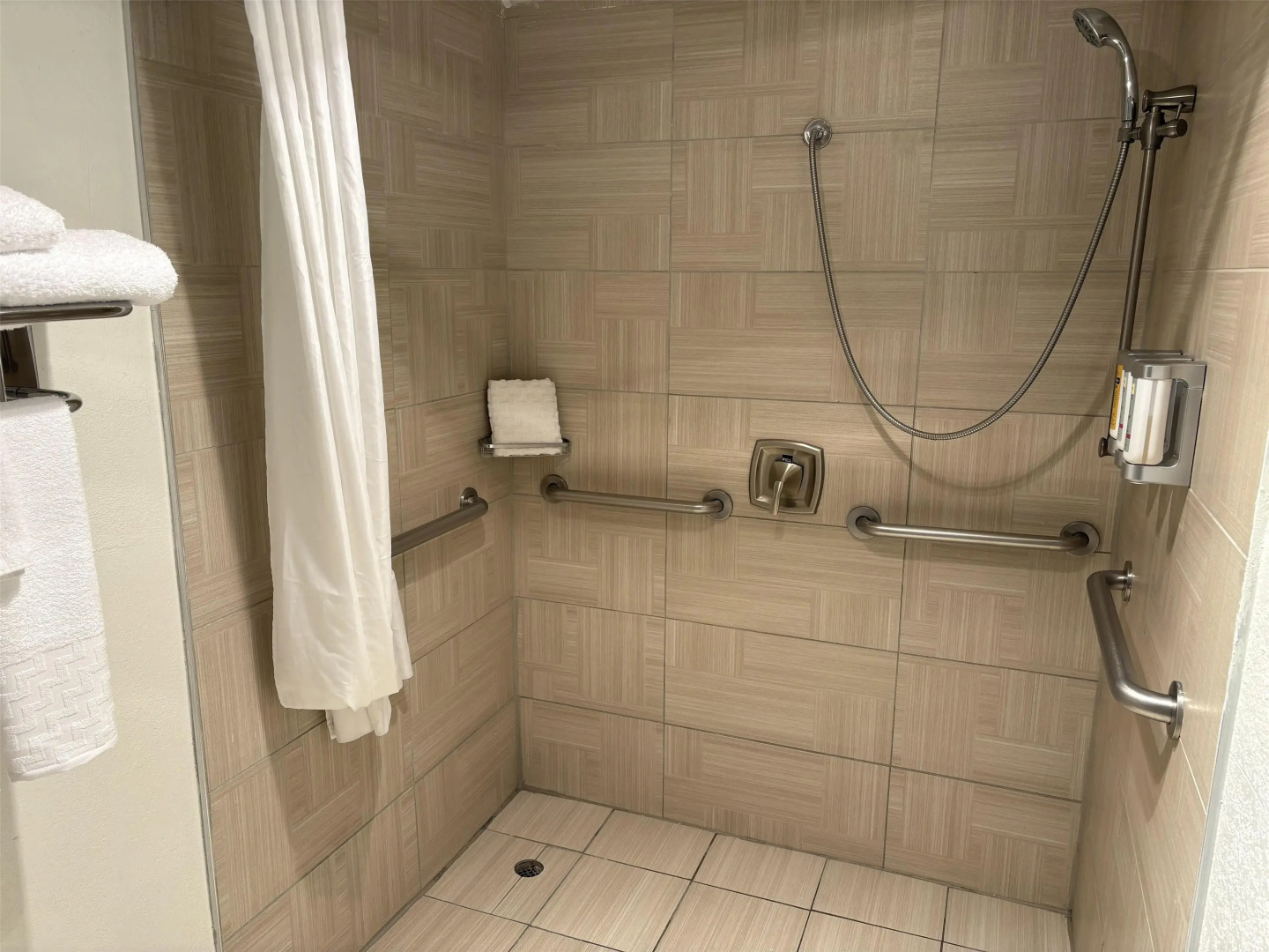 Foto - SureStay InnSuites Phoenix Hotel & Suites by Best Western