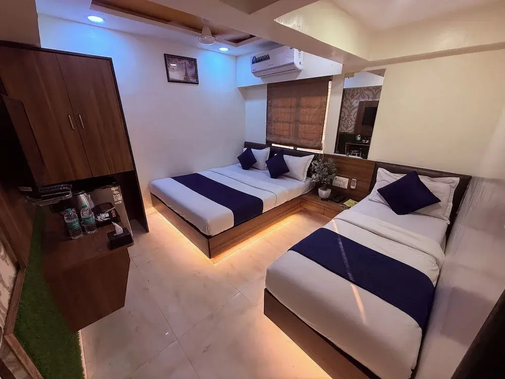 Photo - Hotel Ashyana - Near To Grant Road Station Mumbai