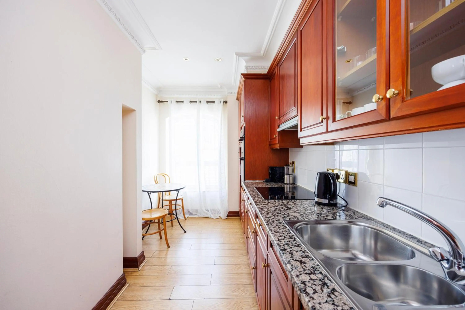 Photo - Carlton Court - Mayfair