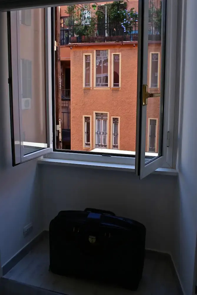 Photo - Empire Suites