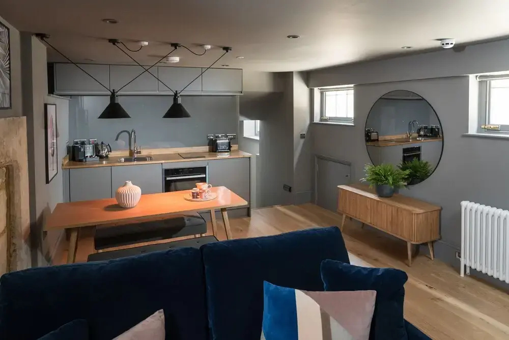 Photo - Hiding Space - Trim Street Apartments