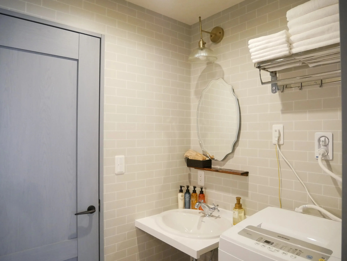 Photo - 7 Rooms Hotel & Cafe - Boutique Designer Hotel - 30 mins from Disneyland&Tokyo