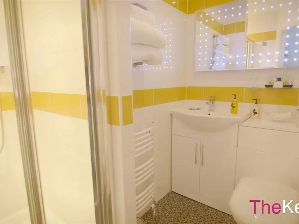 Photo - Kenley Hotel