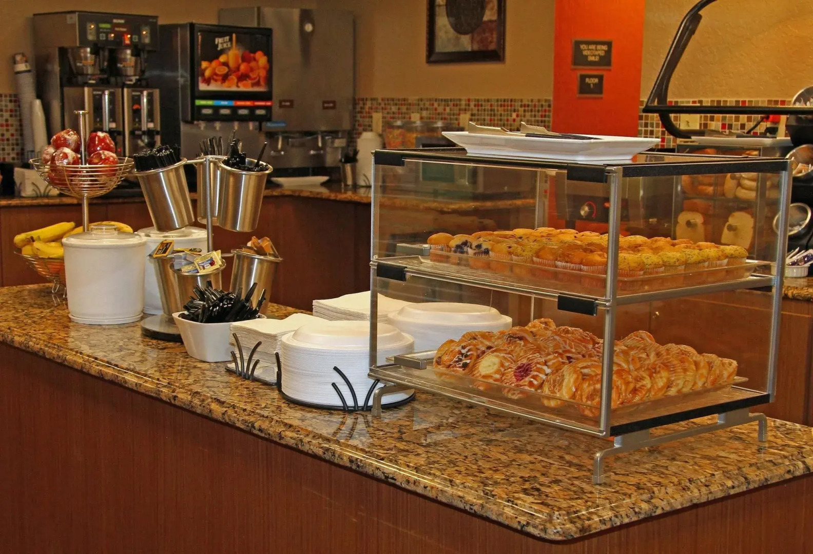 Foto - Best Western Plus Universal Inn - Free Shuttle to Universal Studios!