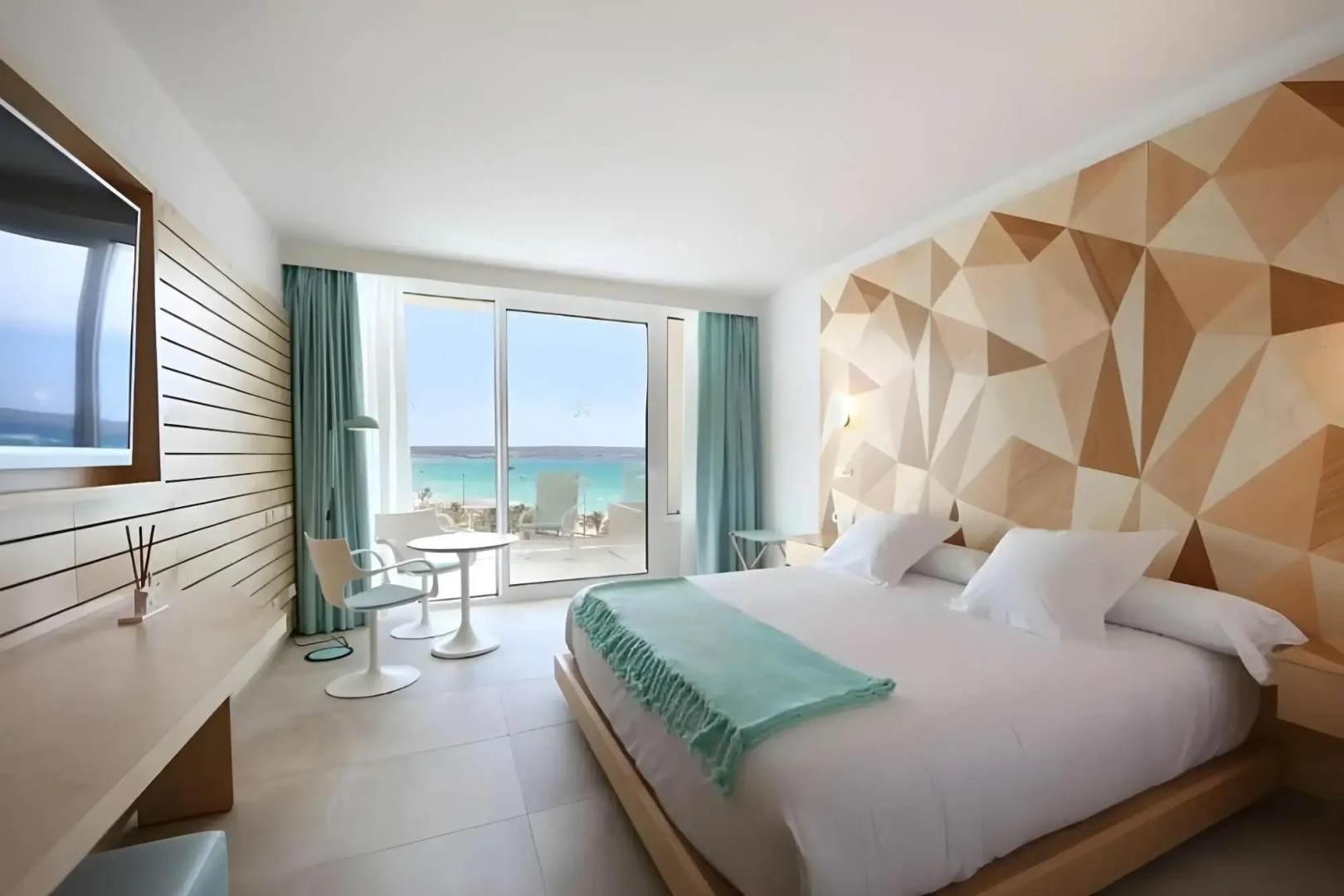 Photo - Nelia Sea Breeze